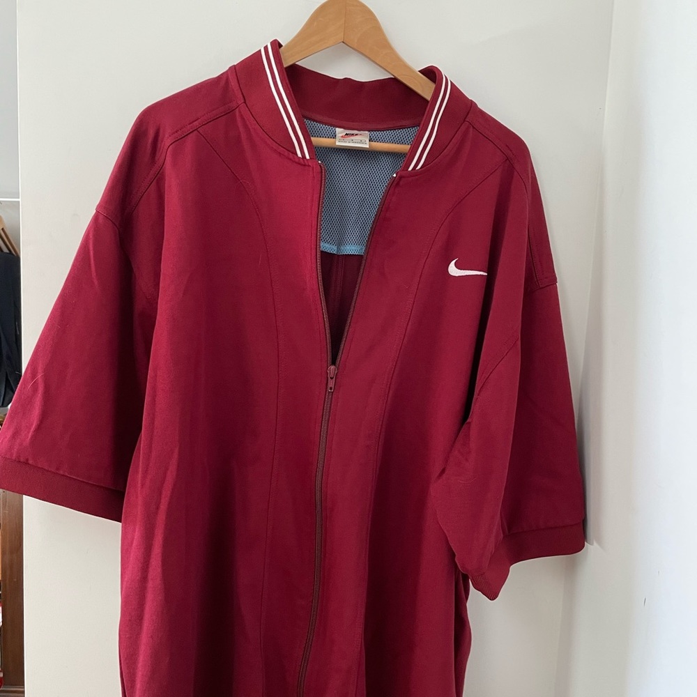 Nike short sleeve sweatshirt